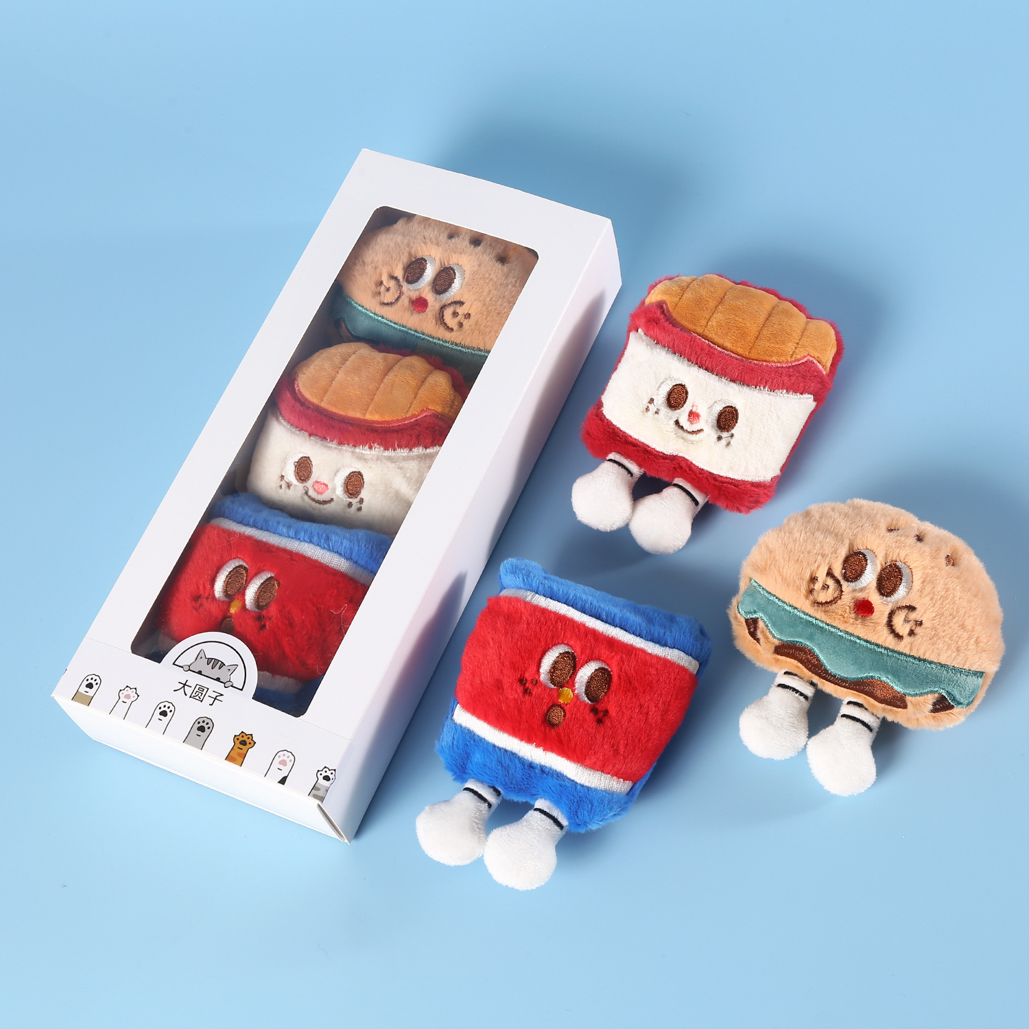 Mascotas gatos dibujos animados juguetes de peluche construidos gatos menta campana muñeca hamburguesas Coca-Cola caja de chips