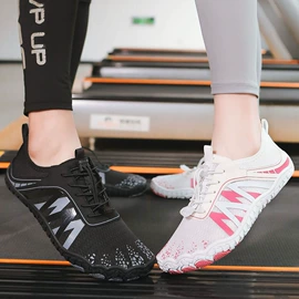 溯溪鞋;综合训练鞋;足球鞋