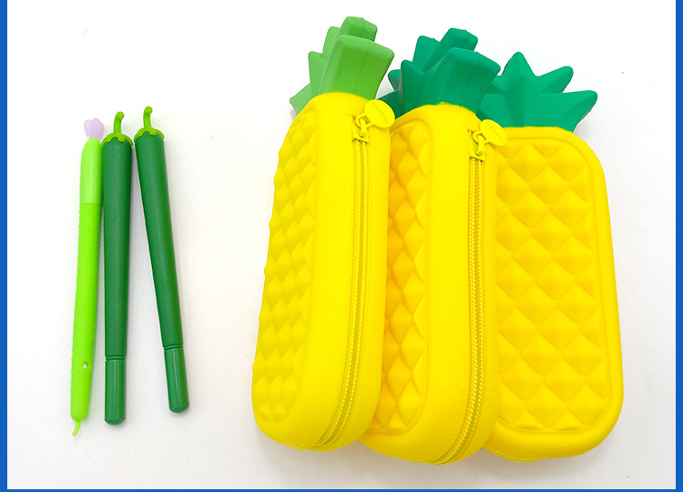 硅胶菠萝笔袋_07.jpg