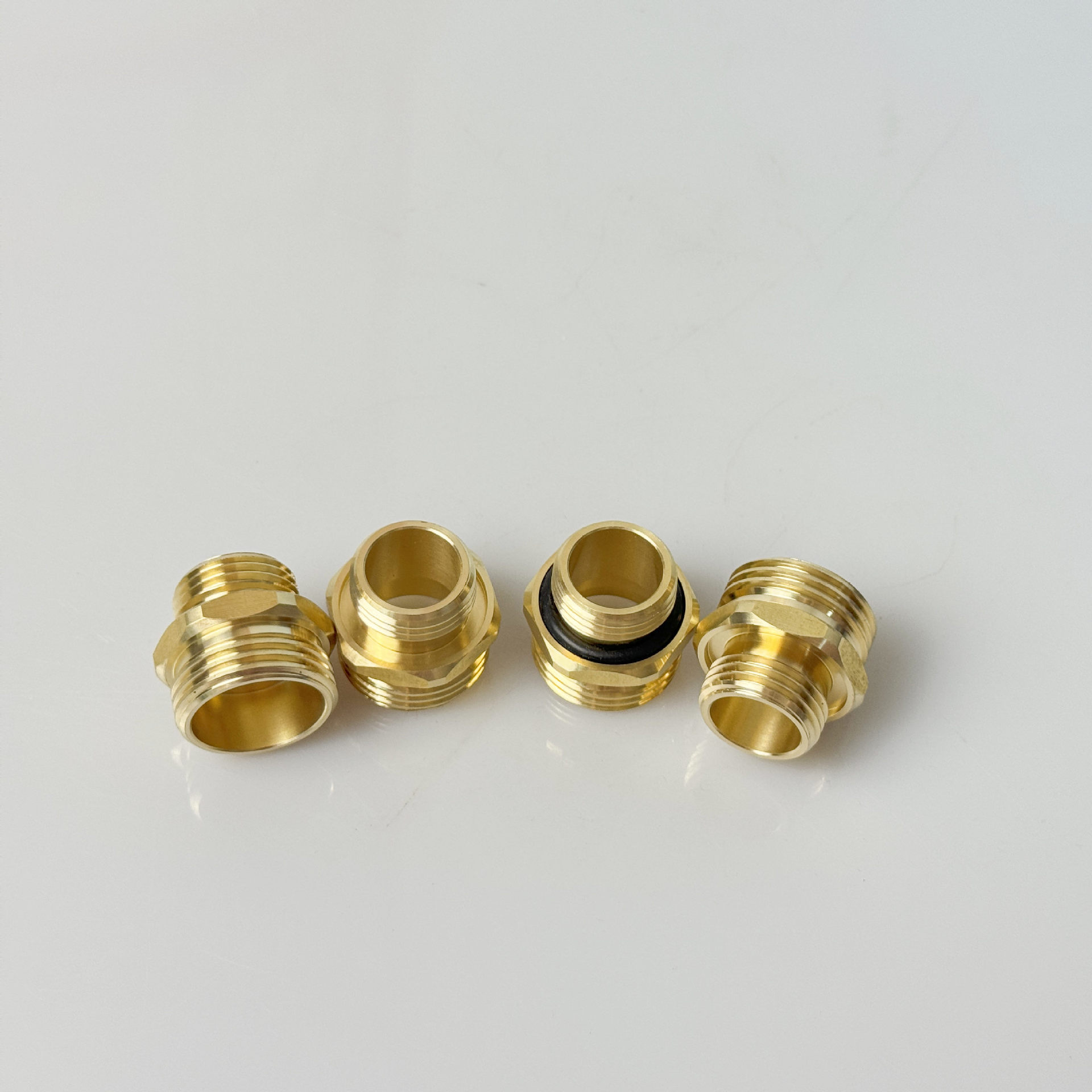 数控车床加工4分转6分外丝转换接头转6分美式接头