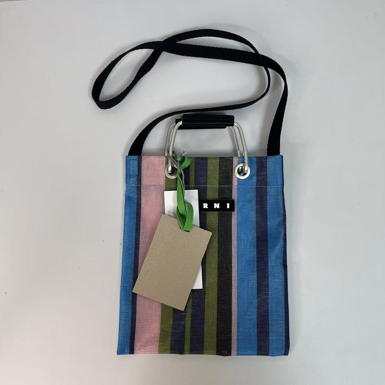 乐天出口日韩2025MAR编织款铝制手提男女草编沙滩包女大牌手提包