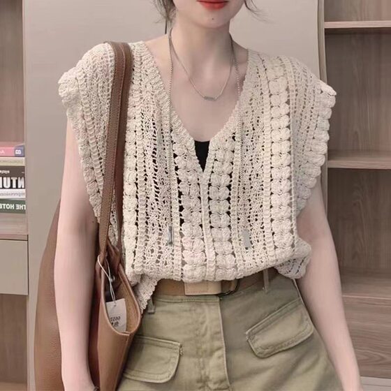 Hollow Crochet V-neck Vest Sweater Women's Summer 2023 New Design Short Outer Sunscreen Sleeveless Top