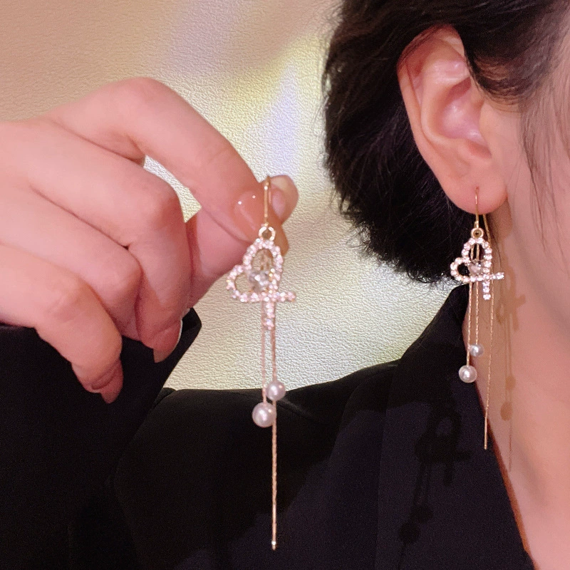 Серебряные сережки 925 пробы с цирконами, минималистичный стиль light-luxury, 2×2 см, несколько цветов