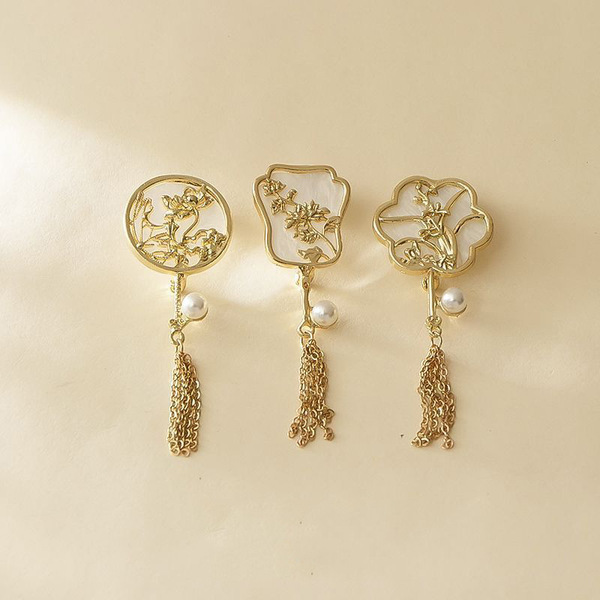 high-end brand brooch