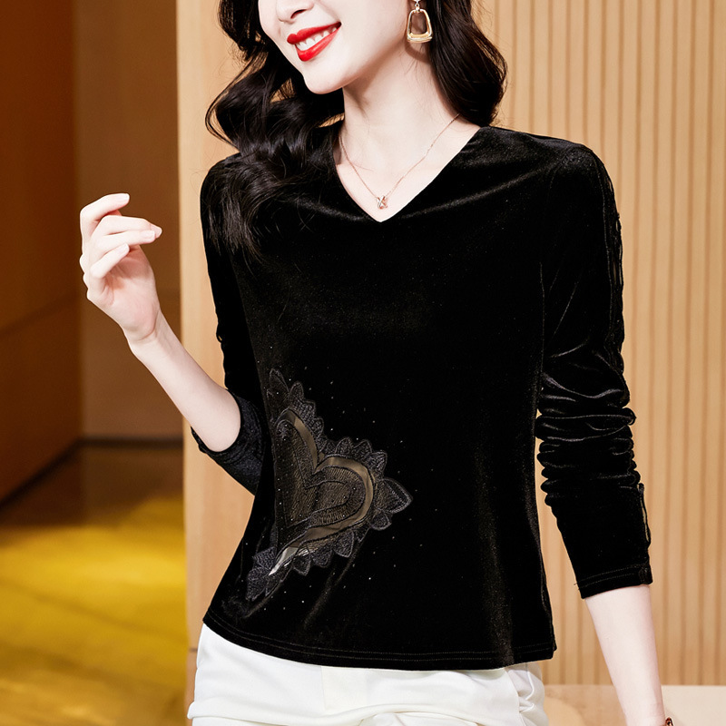 Velvet Silk Top for Women, Lace Long-Sleeve T-Shirt, New Autumn and Winter Style, Elegant Lady V-Neck Base Shirt with a Sense of Sophistication