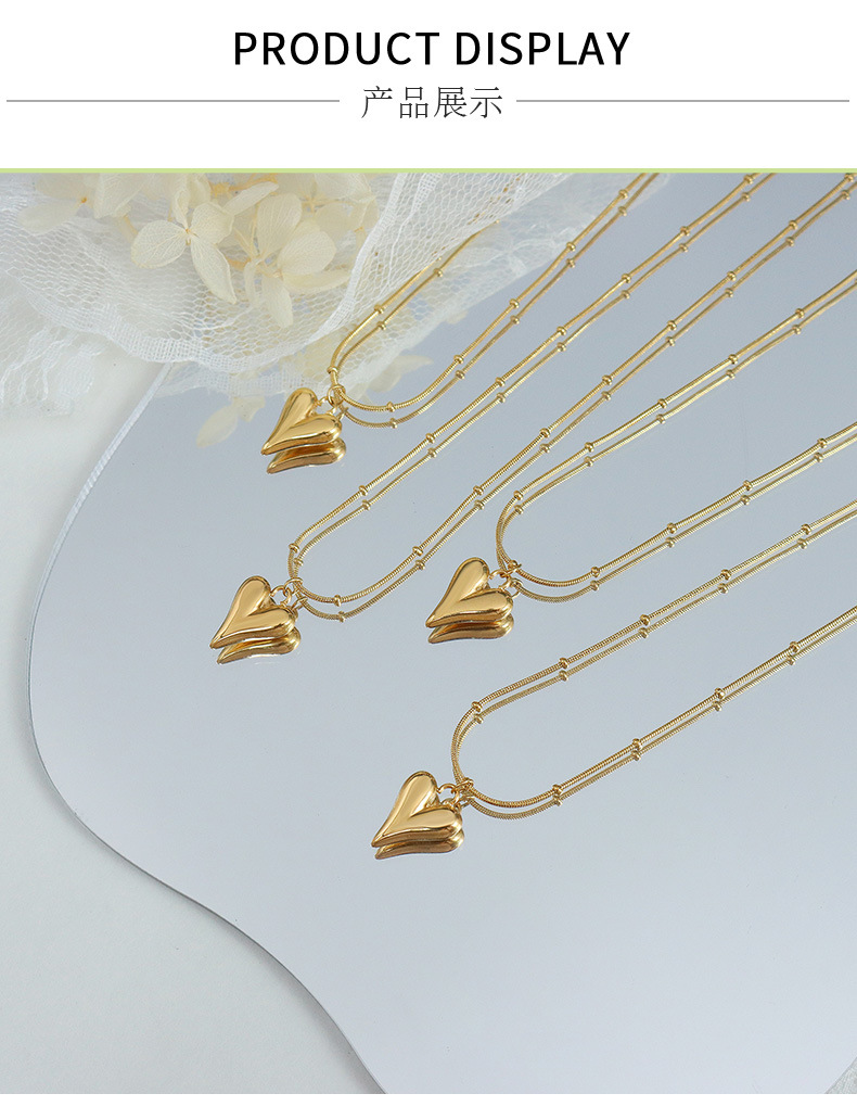 Fashion Mini Peach Heart Titanium Steel Necklace Wholesale display picture 5