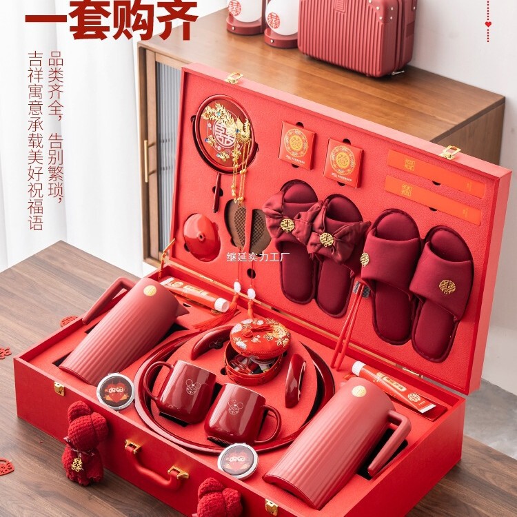 女性用の持参金アイテム、高級ウェディング用品のフルセット、宝物の集合体、結婚式の母家の結婚準備セット|undefined