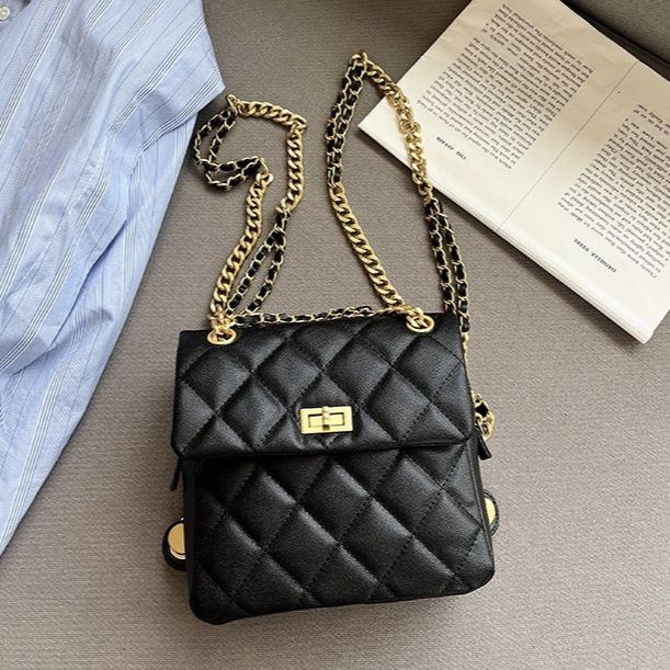 2024 New High-end Leather Small Aroma Caviar Diamond Chain Backpack, Elegant Commuter Style_voghion.com