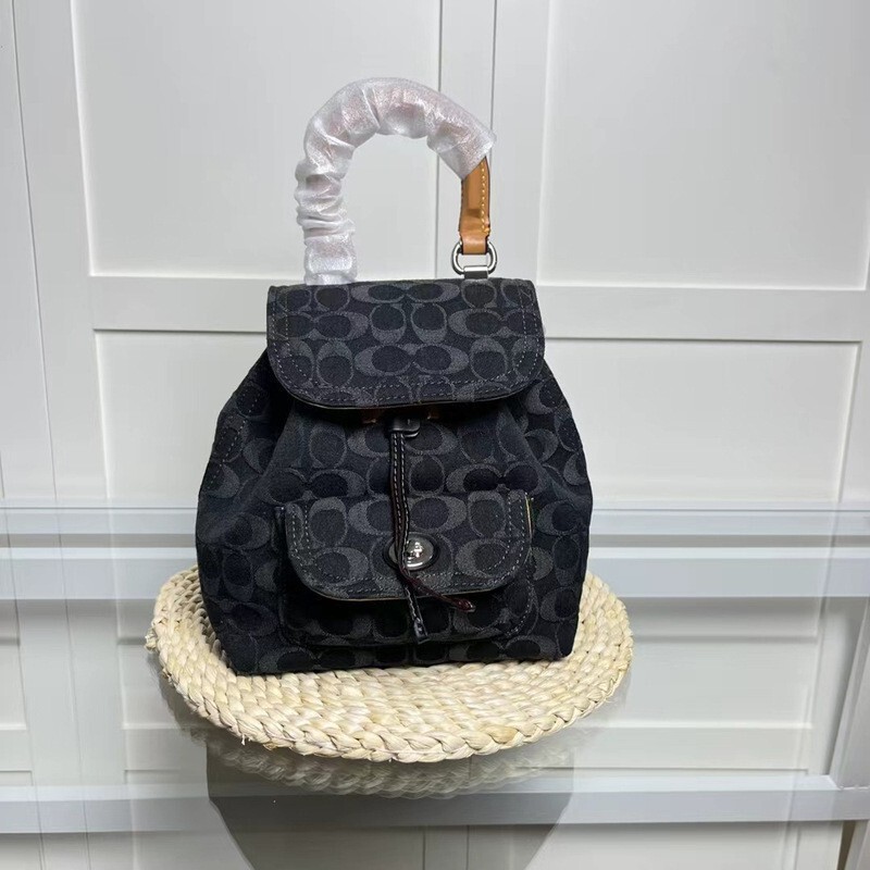 Coach 2025 New Model Outlet Women's Backpack Classic Sheepskin Denim Monogram Fashion Versatile College Backpack Coach 2025 New Model Outlet Women's Backpack Classic Sheepskin Denim Monogram Fashion Versatile College Backpack
