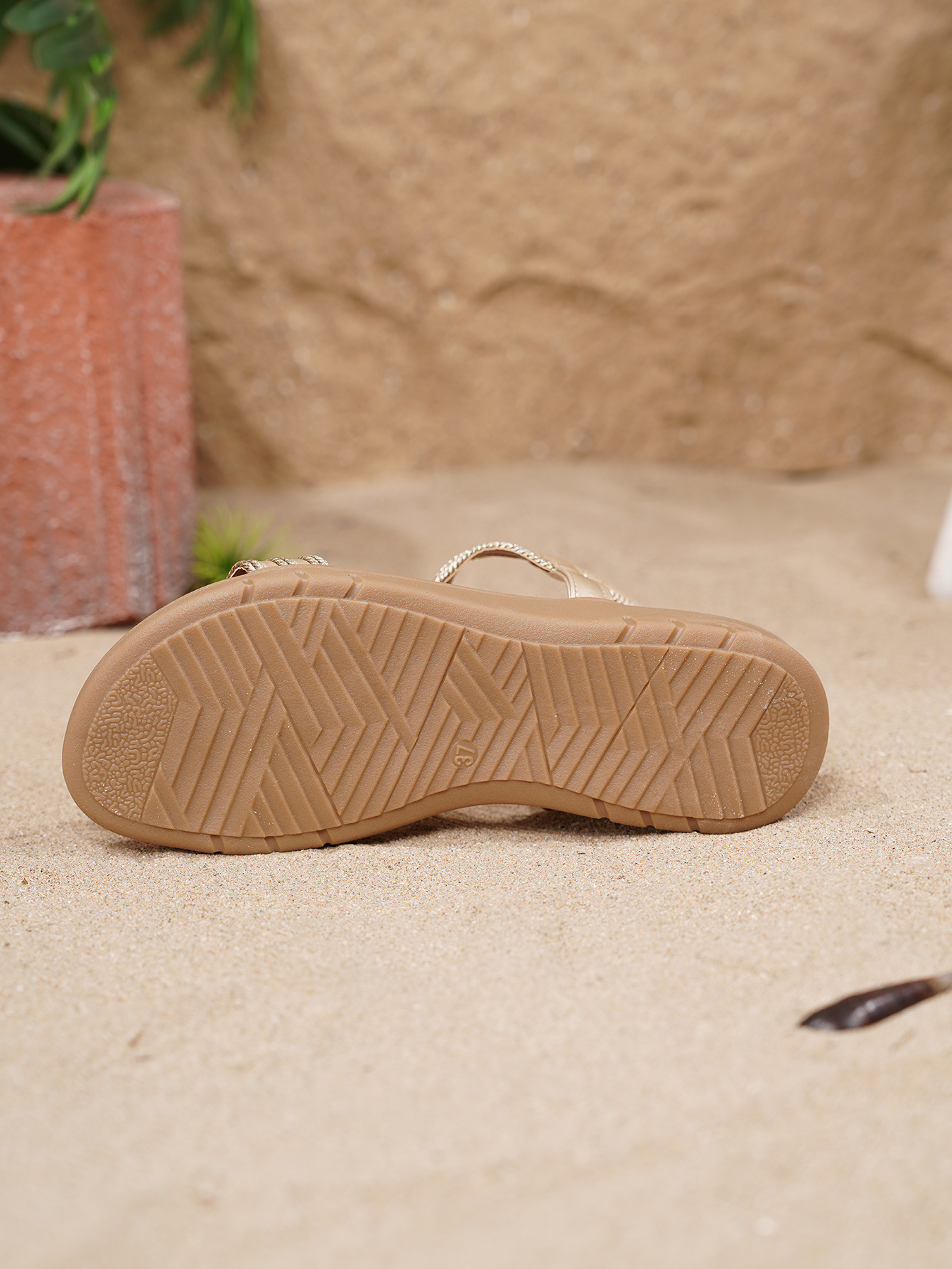 Fairy-style Soft-soled Fashionable Roman Women's Shoes With Metal Buckle, Versatile Flat Sandals For Women_desvips.com