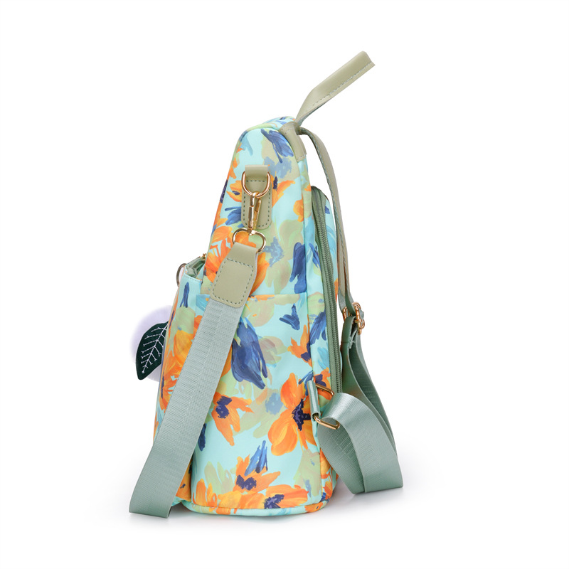 2024 nueva mochila con estampado antirrobo para mujer casual moda literaria ligera mochila de viaje fresca al por mayor