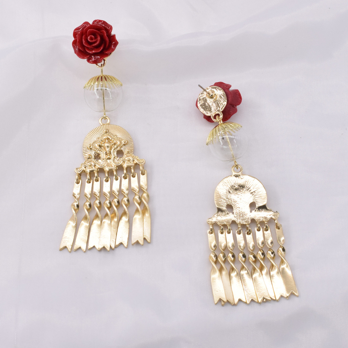 Retro Fashion Rose Flower Tassel Metal Long Earrings display picture 5