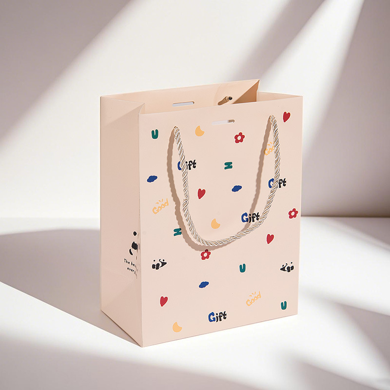 2026年新款现货批发跨境礼物袋定做分销ins风小可爱礼品袋定制