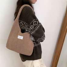 韩代同款大容量通勤手提包女秋冬小众慵懒风休闲单肩包针织手拎包