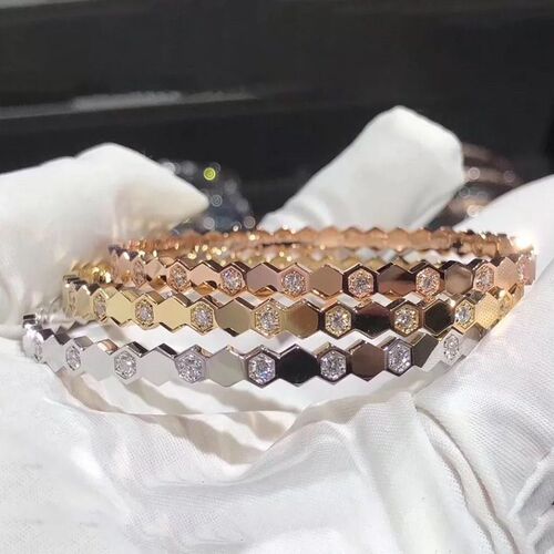 Titanium steel color-preserving honeycomb bracelet, fashionable and individual niche design, high-end wave rhombus full diamond couple bracelet