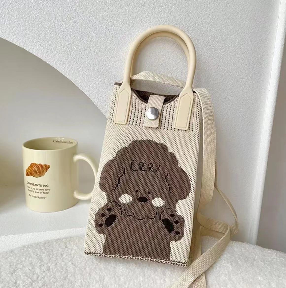 新商品の幸運で金持ちになりました。小銭入れが可愛いです。