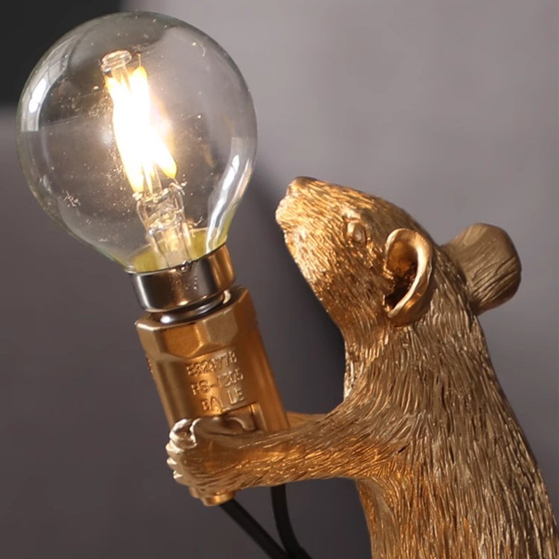 Lámpara de ratón creativa nórdica transfronteriza sala de estar comedor dormitorio tienda de ropa de resina de protección de ojos personalidad decoración de lámpara de escritorio