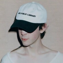 ERD忧郁富二代25SS新款 ANTI PUBLIC LIBRARY 刺绣黑白拼接鸭舌帽