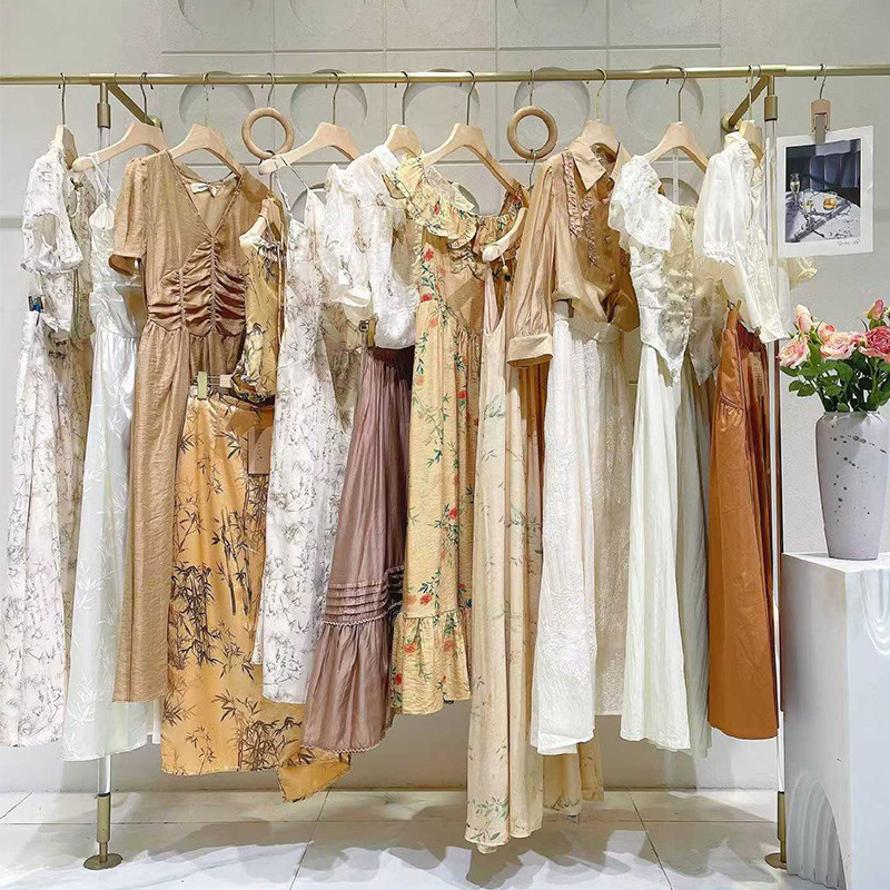 深圳一线品牌 录上女装系列货专柜撤柜26夏实体直播引流尾货批发