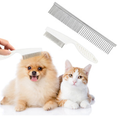 新しいペットの櫛猫の櫛犬の櫛は毛を浮かべてマッサージします。