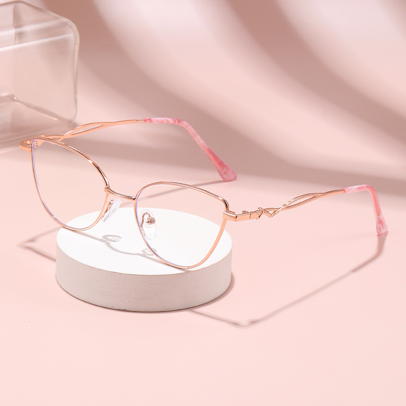 Metal transfronterizo ojo de gato de moda anti-luz azul gafas de alta definición para mujeres jóvenes de mediana edad gafas de edad