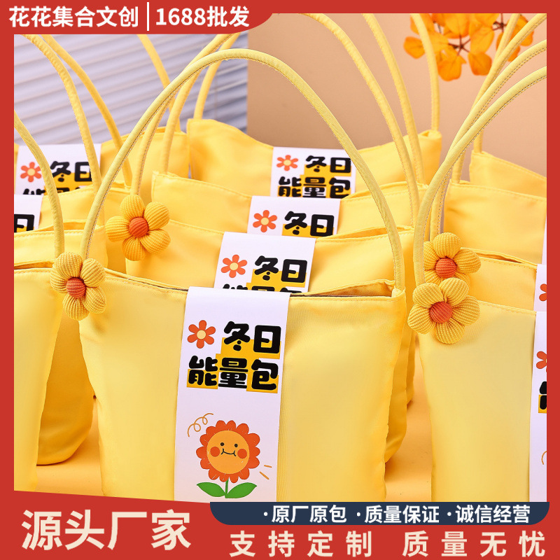 Autumn and Winter Practical Souvenirs, Company Gifts for Employees, Event Gifts, Logo Scarves, Gloves, Winter Warm Gift Bags