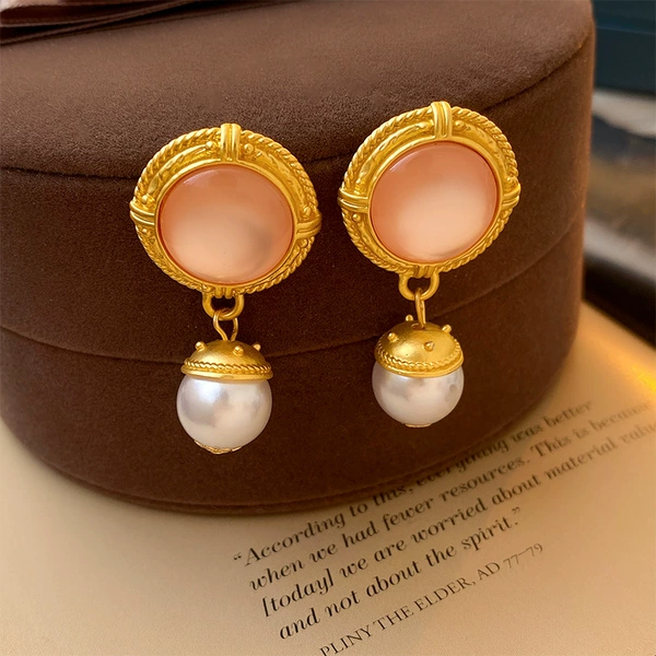 Silver needle, earrings from pearl