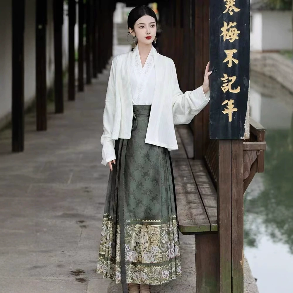 [Небесная девушка вниз] Улучшенный китайский осенний и зимний топ Hanfu