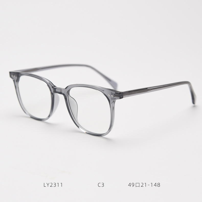 Fashionable Square Eyewear Frames For Students And Unisex Style_voghion.com