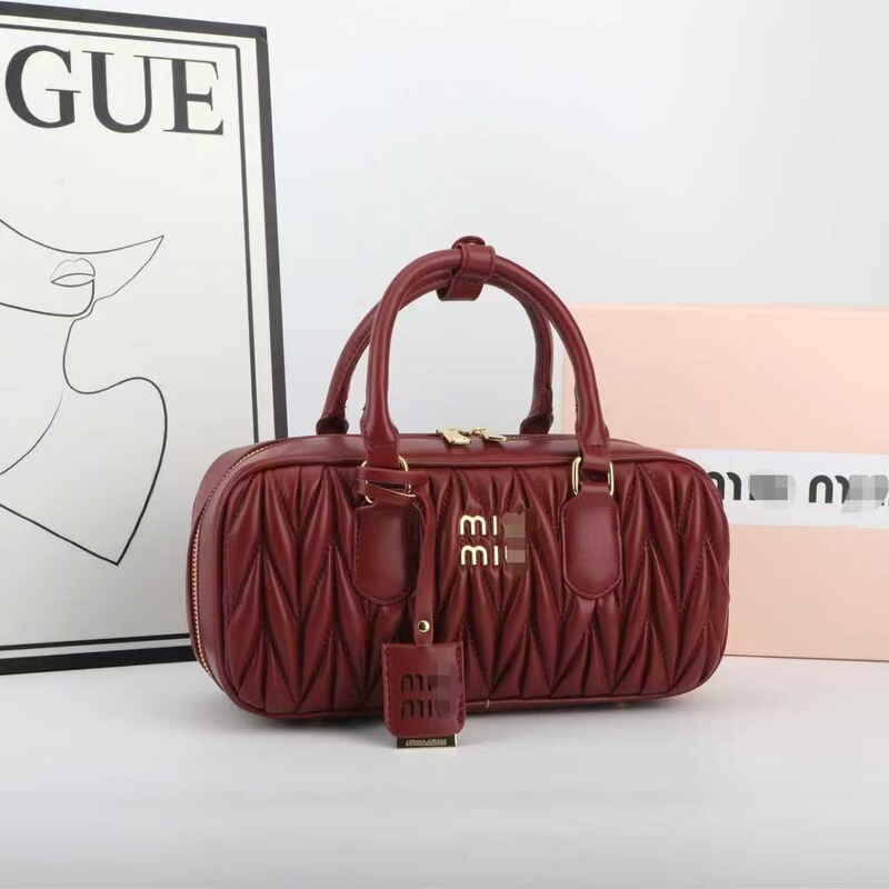 2026 New Product Miu Miu Tote Bag Hobo Dumpling Bag Pleated Underarm Cloud Bag Luxury High-End Women's Bag 2026 New Product Miu Miu Tote Bag Hobo Dumpling Bag Pleated Underarm Cloud Bag Luxury High-End Women's Bag
