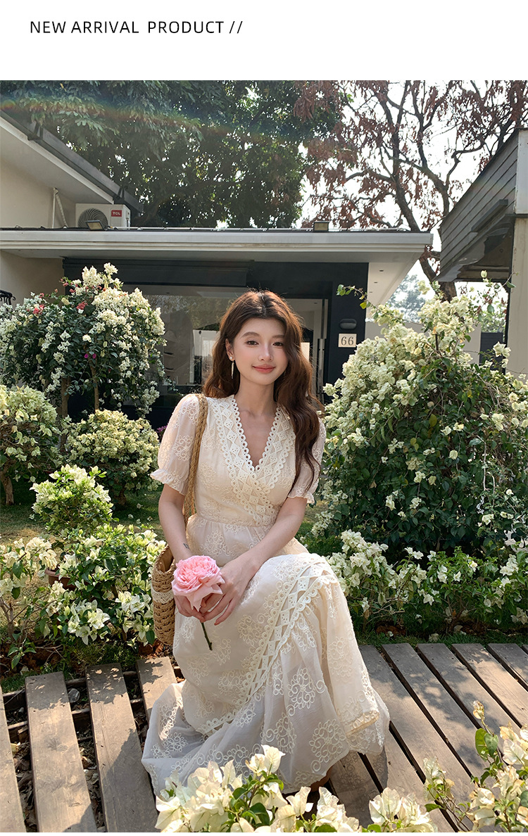 Đầm maxi nữ tay bồng ren hoa V cut-out phong cách Pháp cung đình — xanh lam, màu hồng, màu mơ chi tiết 7