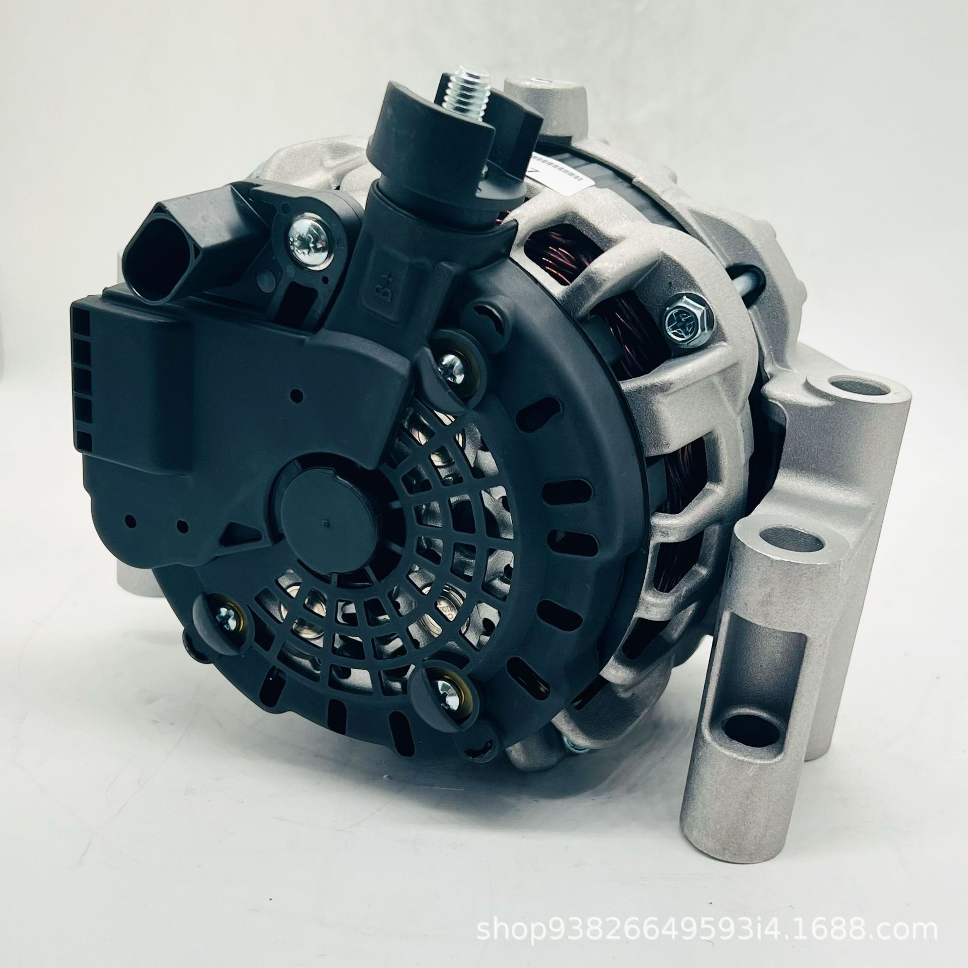 Applicable to Roewe series automotive alternator 11018897 10084079 auto parts factory direct sales
