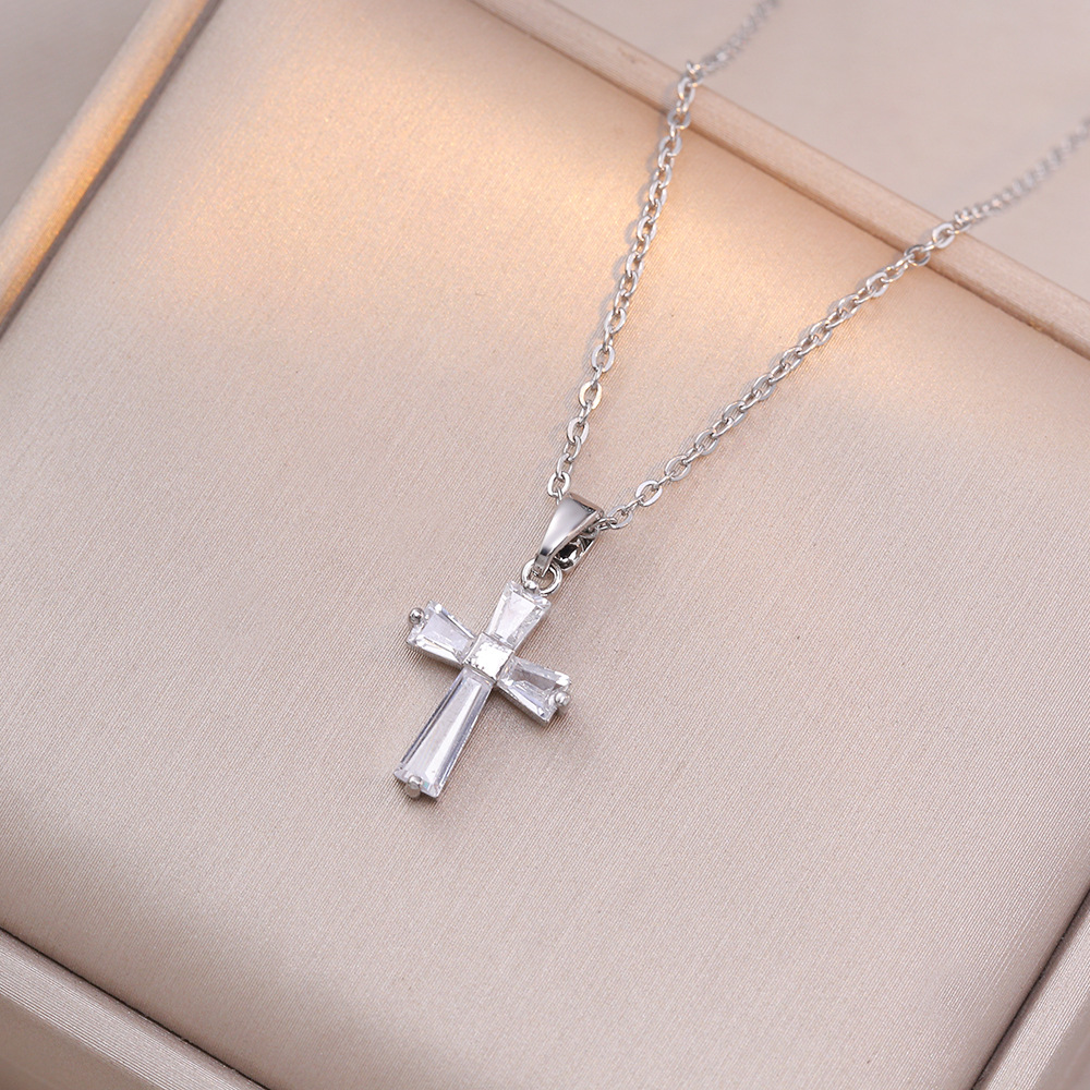 Daily Occasion Titanium Steel, Copper Material Cross Pattern Wholesale Jewelry Simple Style Cross Titanium Steel Copper Pendant Necklace Cable Chain