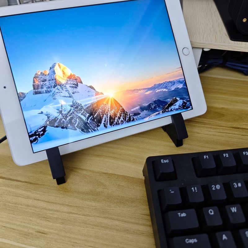 新型人気アルミ合金タブレットスタンドの角度は調整できます。|undefined