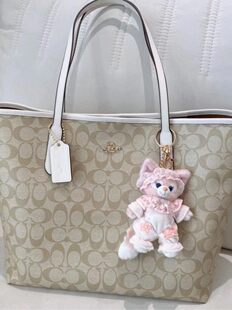 Capacious one-shoulder bag