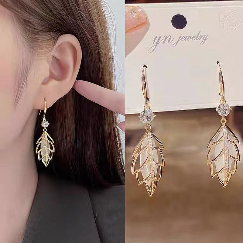2A105 ear hook (6)