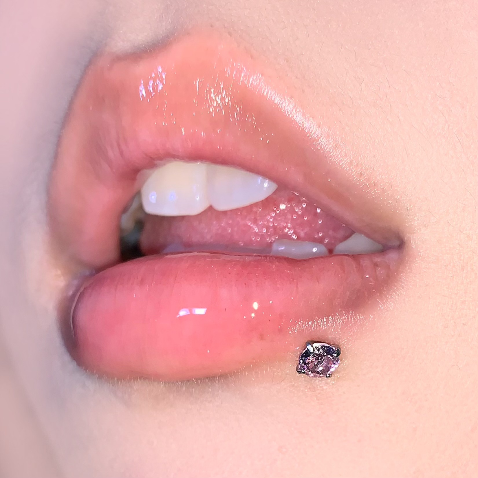 Flash Zircon Lip Nail Internally Threaded Steel Titanium Ear Bone Nail Straight Nail Hot Girl Piercing Jewelry Cross-Border Wholesale detail image 14