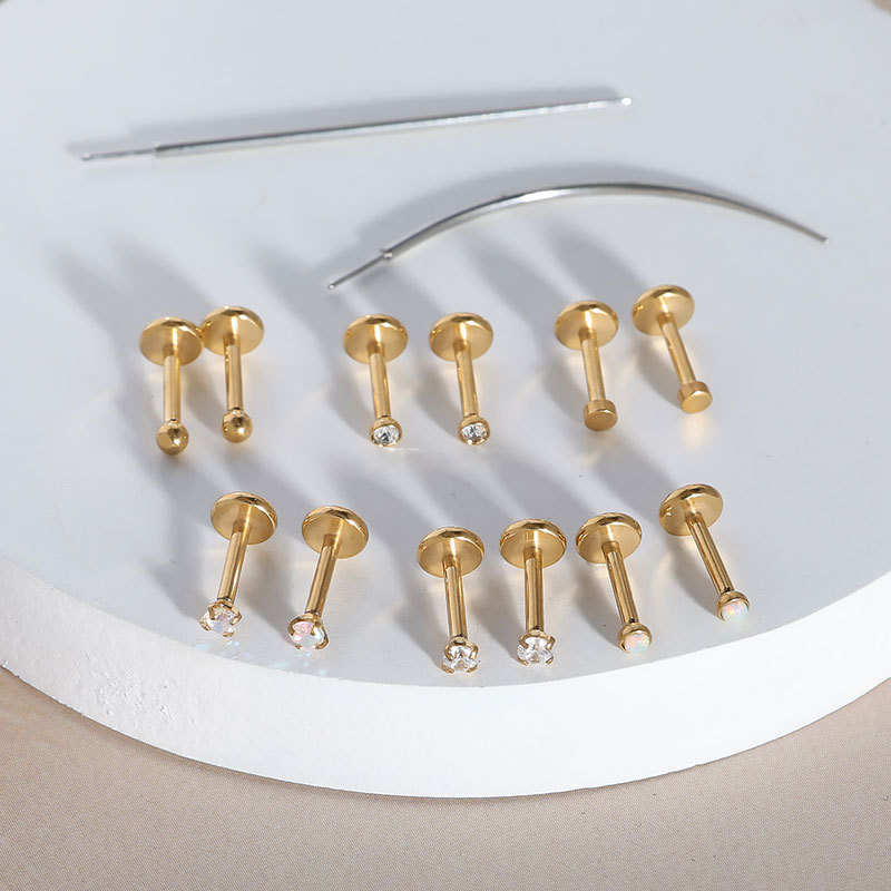16G labret stud size and finish detail