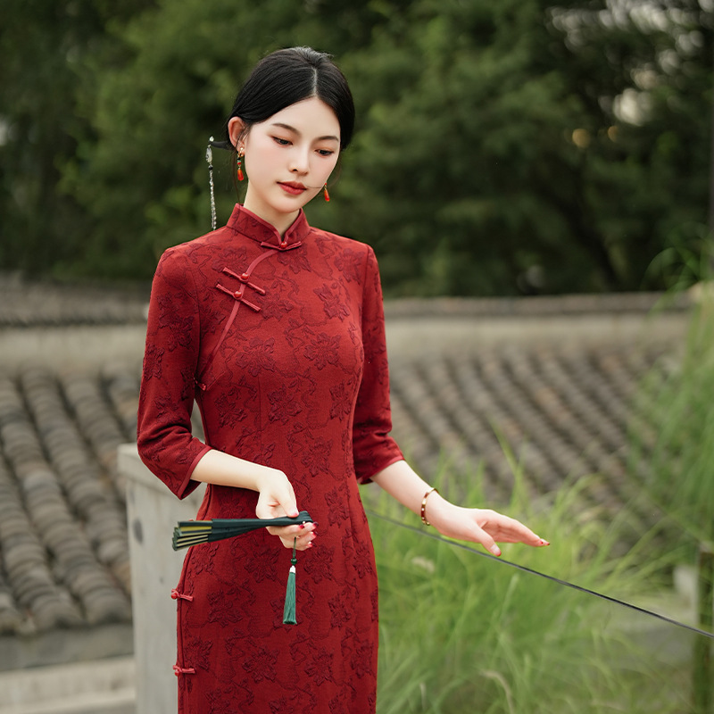 Autumn and Winter new cheongsam mid-length red makeup popular single layer elegant slim cheongsam dress rust red high slit cheongsam