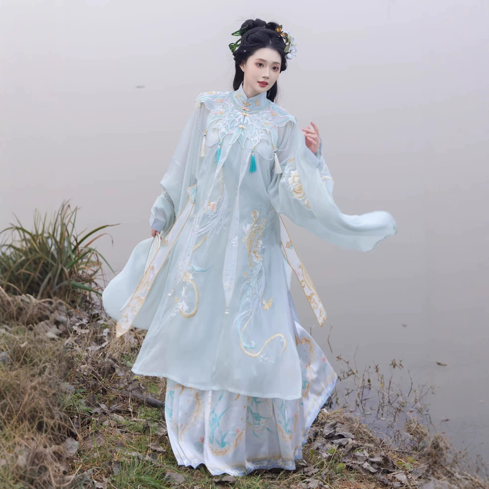 [Lan Xin Chun Sheng] Оригинальная женская юбка в стиле Мин с лошадиным лицом в стиле династии Хань с тяжелой вышивкой и облачными плечами для повседневных весенне-летних стилей.