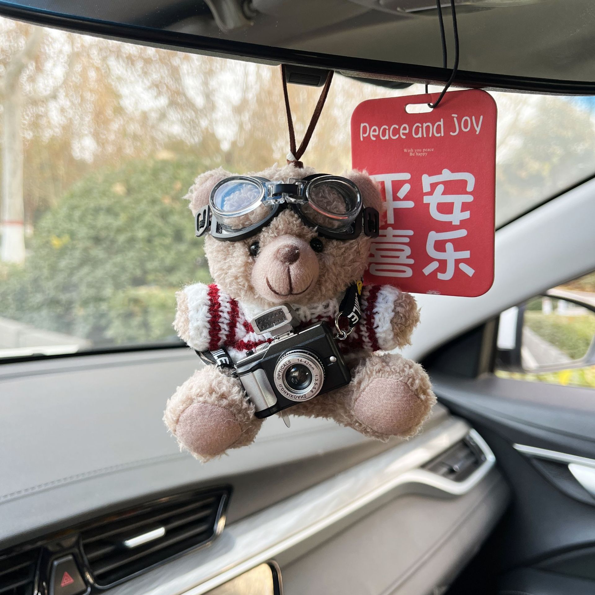 cámara oso coche colgante espejo retrovisor colgante accesorios para el automóvil decoraciones para el automóvil de alta calidad perfumado colgante niñas