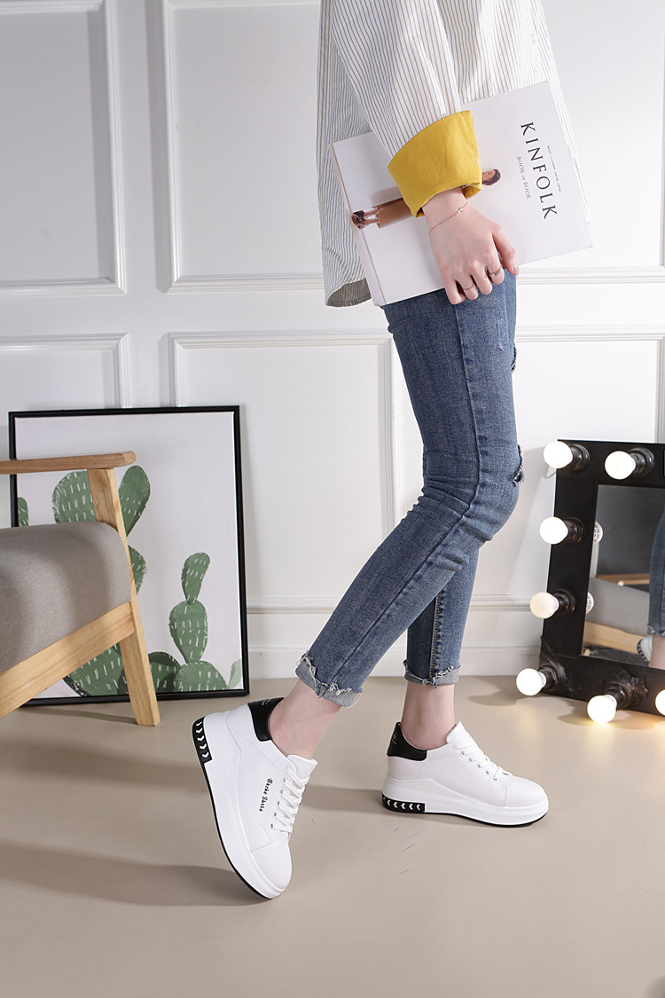 Baskets basses femme blanches compensées imperméables antidérapantes_voghion.com