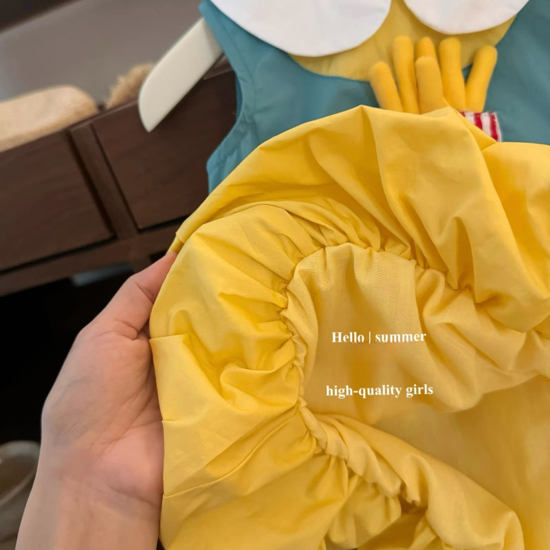 [Xianning Seven] ¡Original! Cos McDonald como dependienta, linda niña, papas fritas, cuello de muñeca, falda de botones florales de la universidad