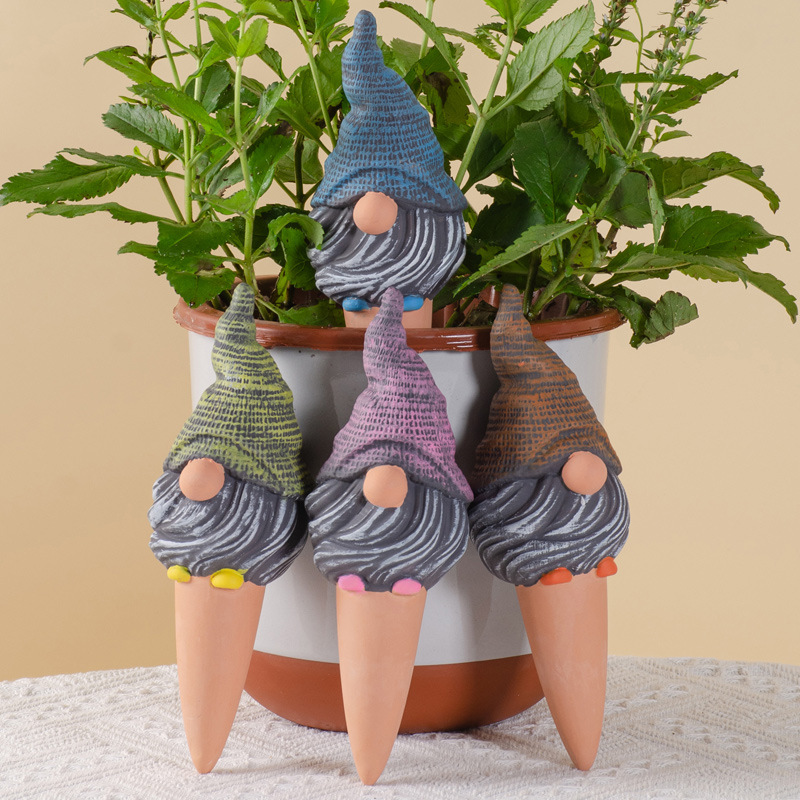 红土工厂陶瓷浇花器侏儒小矮人地精渗水器4装灌溉工具跨境亚马逊