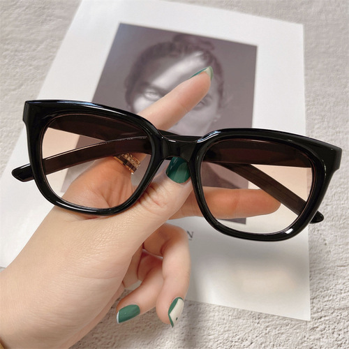 Sunglasses for Women  New Anti-UV Sunglasses for Men Square Frame Stars Korean Style Fashion Retro Glasses Wholesale