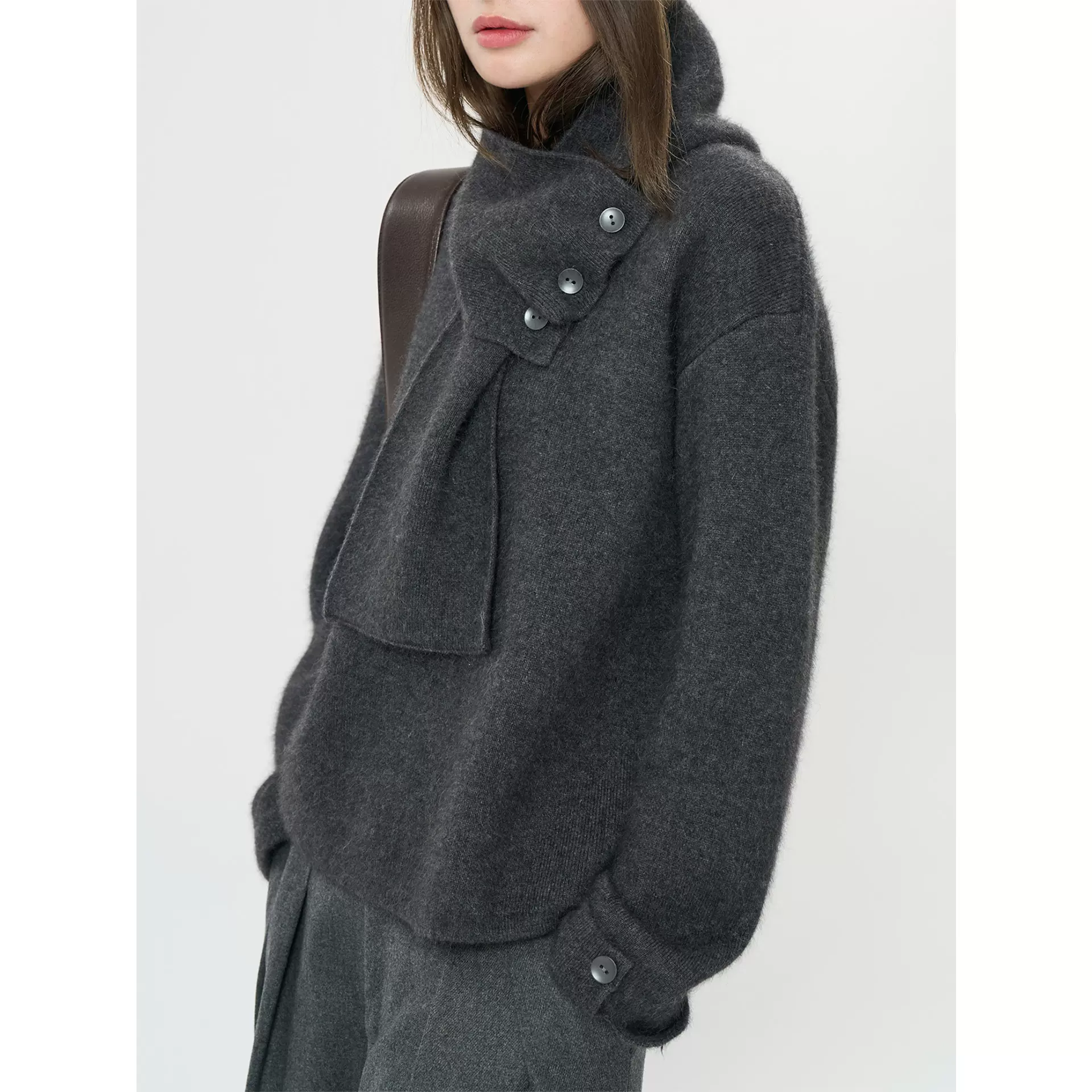 卢浮冬季新款韩系复古围巾可拆卸羊毛毛衣宽松廓形软糯亲肤上衣女