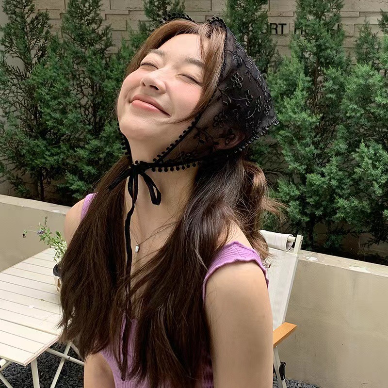 法式蕾絲頭巾氛圍感綁帶三角巾包頭巾甜美可愛髮帶絲巾女