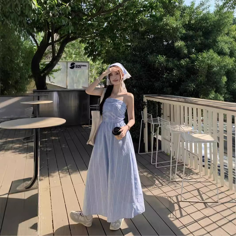 French-Style Blue Plaid Off-Shoulder Strapless Dress for Women, Summer 2026 New Model, Long Dress for Seaside Vacation French-Style Blue Plaid Off-Shoulder Strapless Dress for Women, Summer 2026 New Model, Long Dress for Seaside Vacation