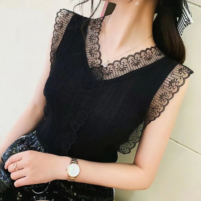 Lace Splicing Ice Silk Camisole Women's Summer V-Neck Sleeveless Knit Top New Korean Style Loose Outerwear Top Lace Splicing Ice Silk Camisole Women's Summer V-Neck Sleeveless Knit Top New Korean Style Loose Outerwear Top