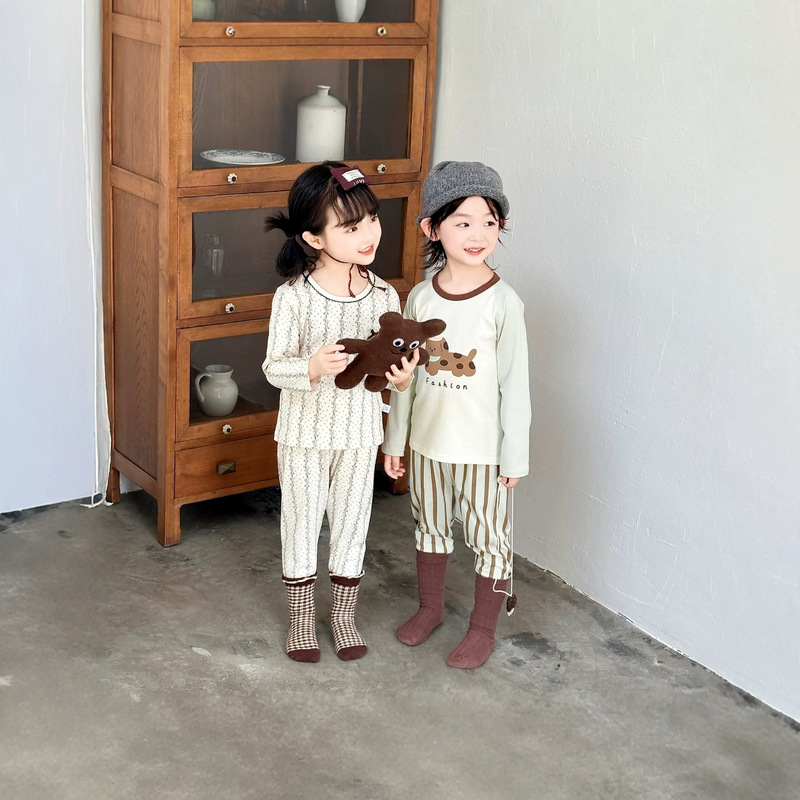 Seamless thermal underwear set made of Lycra cotton, spring and autumn style, wholesale home wear, children's pajamas, Class A Seamless thermal underwear set made of Lycra cotton, spring and autumn style, wholesale home wear, children's pajamas, Class A